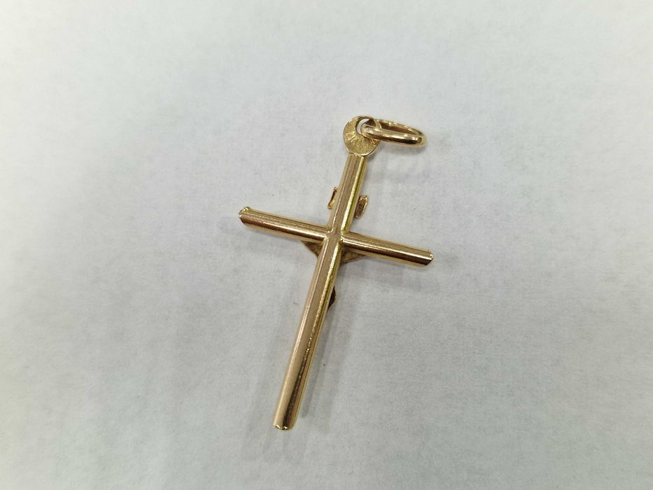 Złoty krzyżyk męski/ 583/ 1.84 gram/ żółte złoto/ Polska 1986-96