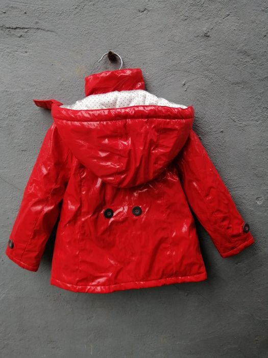 Лаковая курточка для девочки 80-86