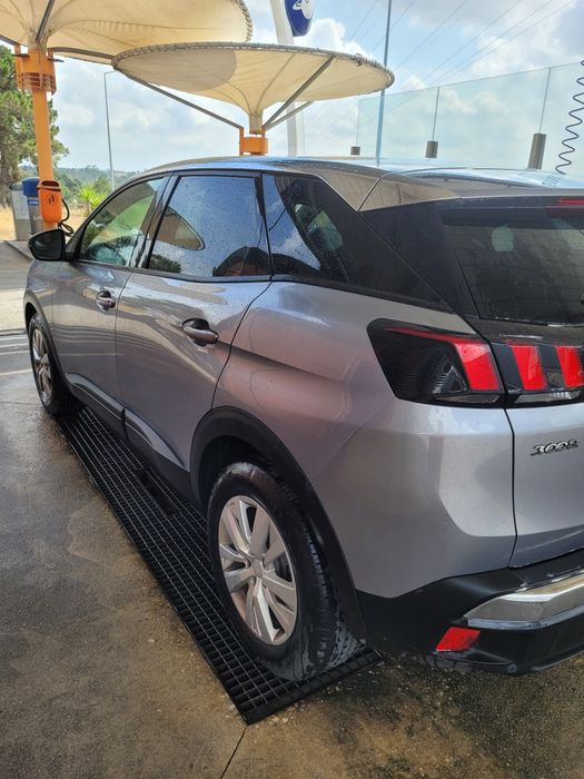 Peugeot 3008 1.5 Aut. 130