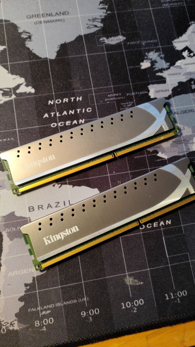 Pamięć RAM DDR3 khx 1600 2x4 GB