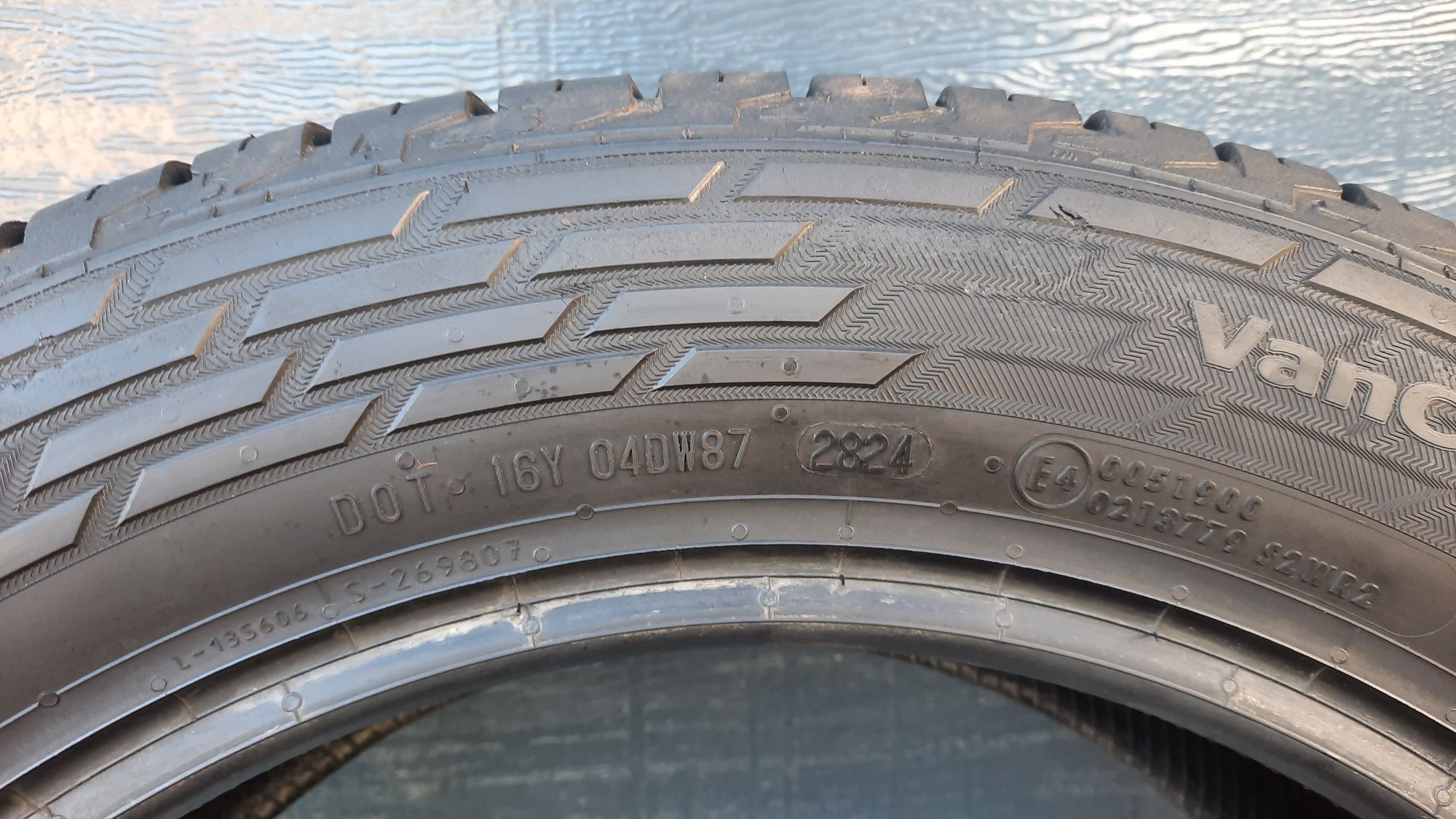 Continental 225/55 R17 C VanContact A/S Ultra 2024