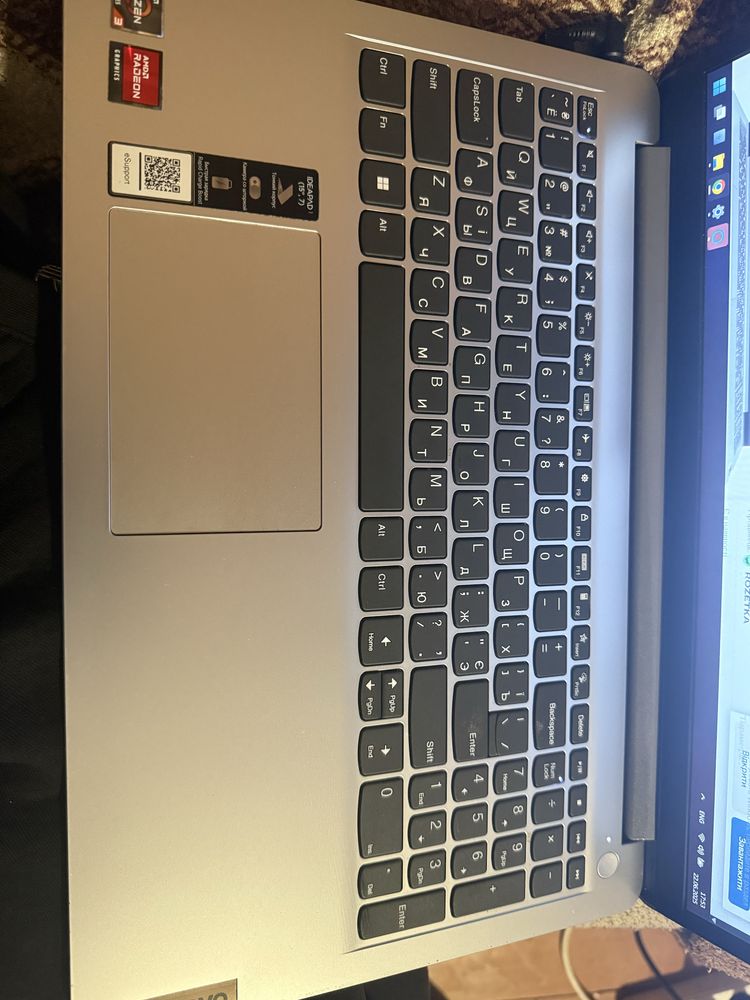 Ноутбук lenovo ideapad 1 15AMN8  8gb ram DDr5