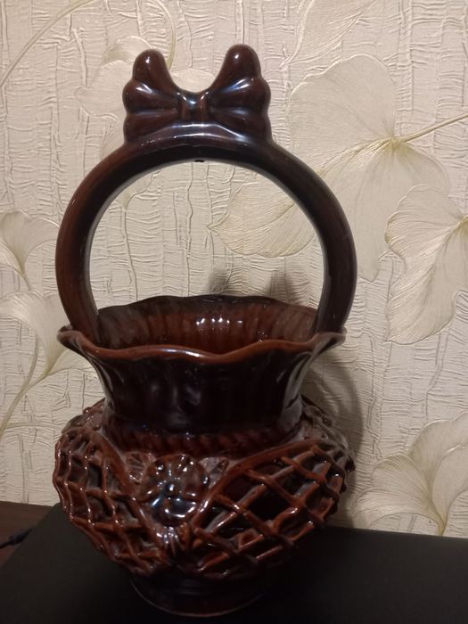 Керамическая ваза