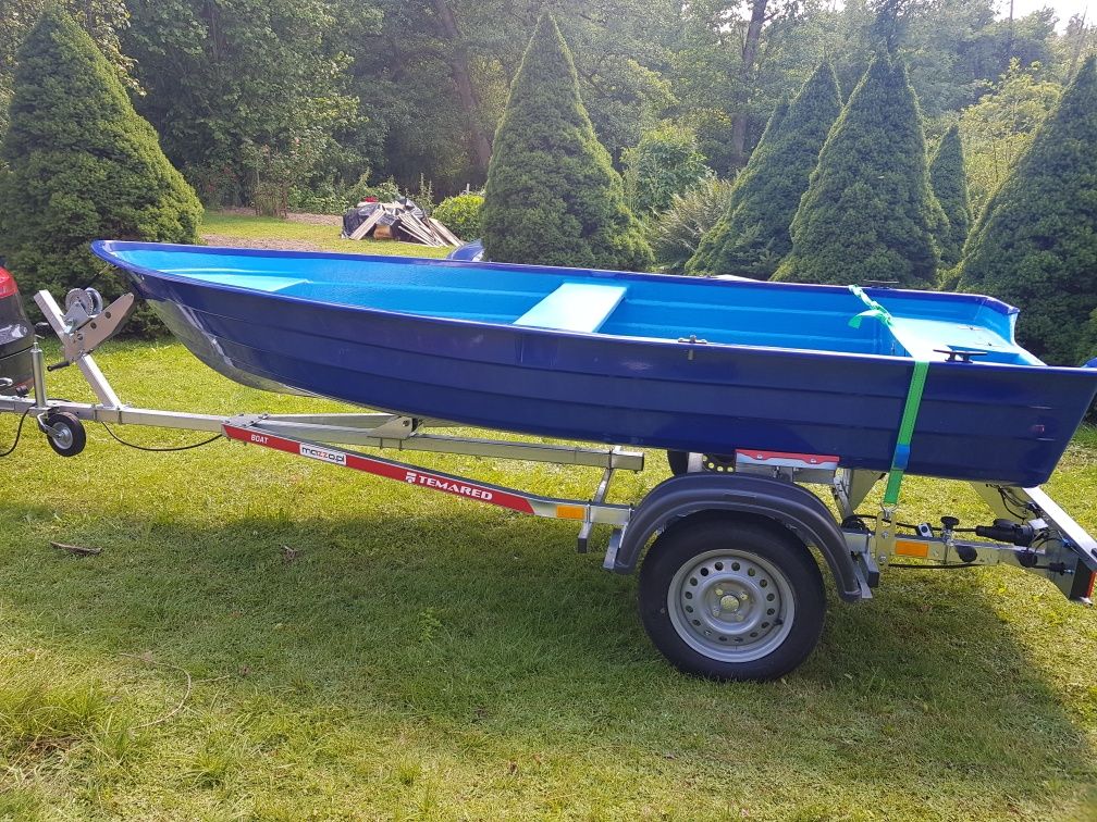 Nowa bardzo stabilna łódź łódka wiosłowa wędkarska