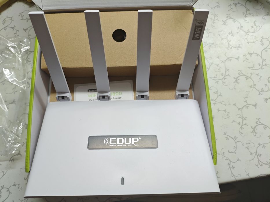 Продам роутер Edup 2960s