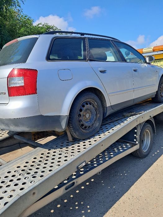 Lampa tył audi a4b6 kombi