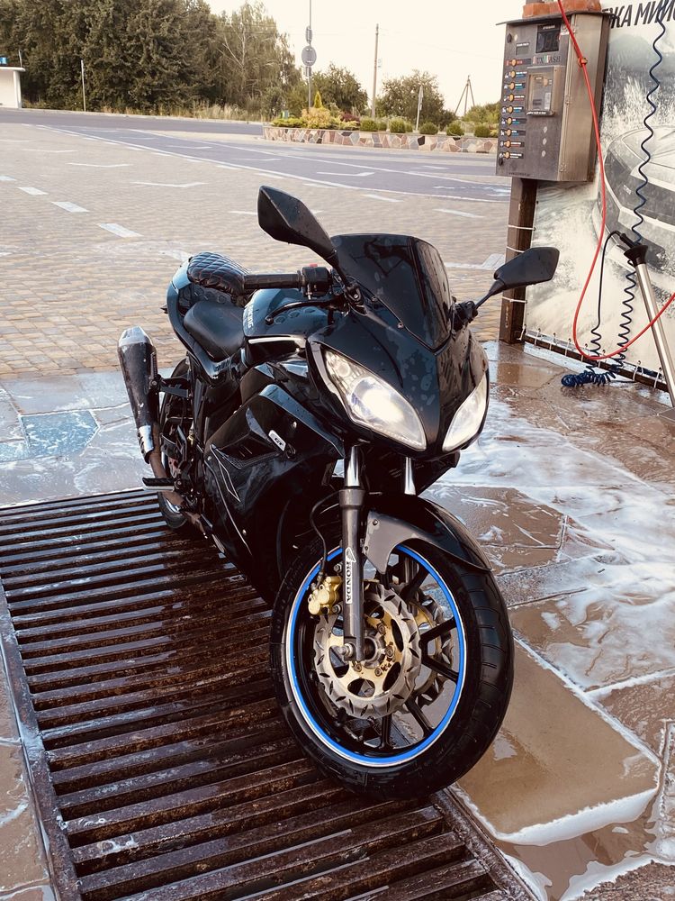 Musstang MT200-10