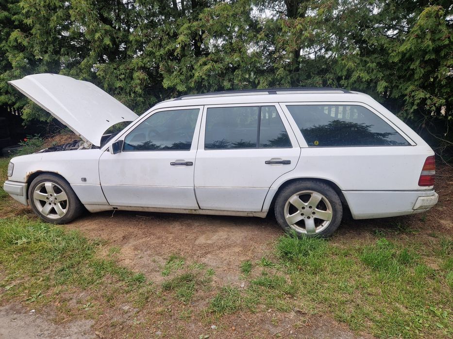 Mercedes w124 kombi 3.0 diesel om606 cały na części śrubki klima drewn