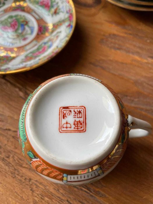 6 filiżanek spodeczki talerzyki deserowe porcelana  Chiny