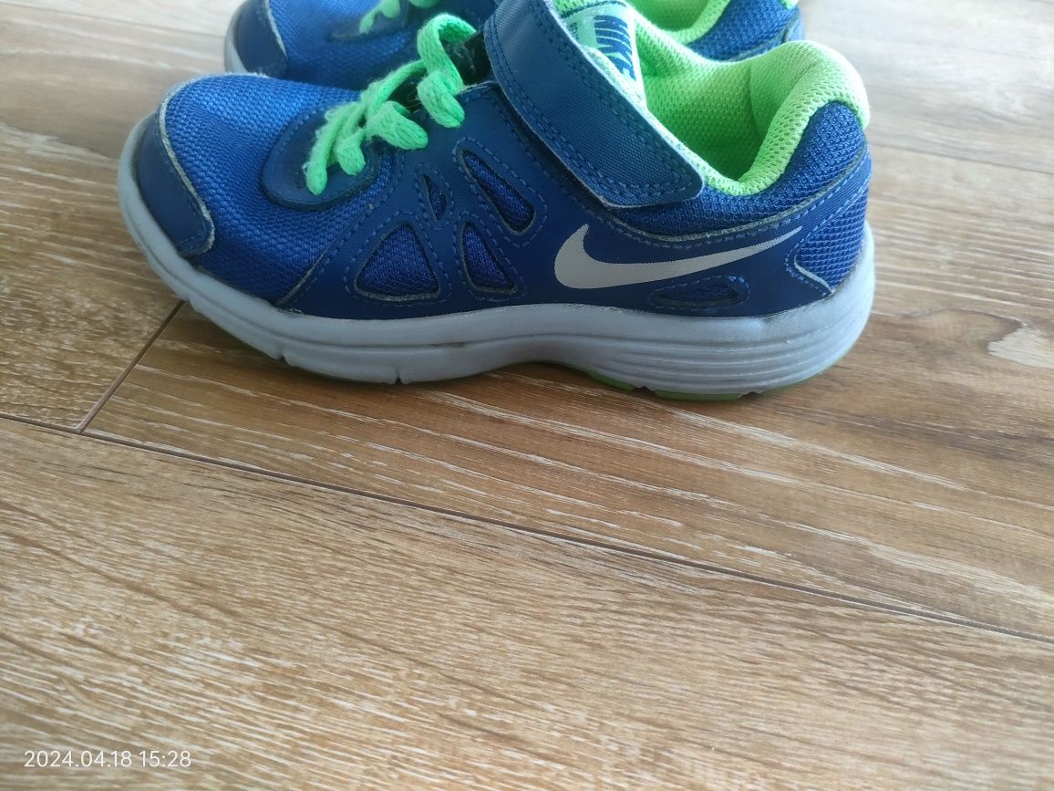 buty sportowe nike