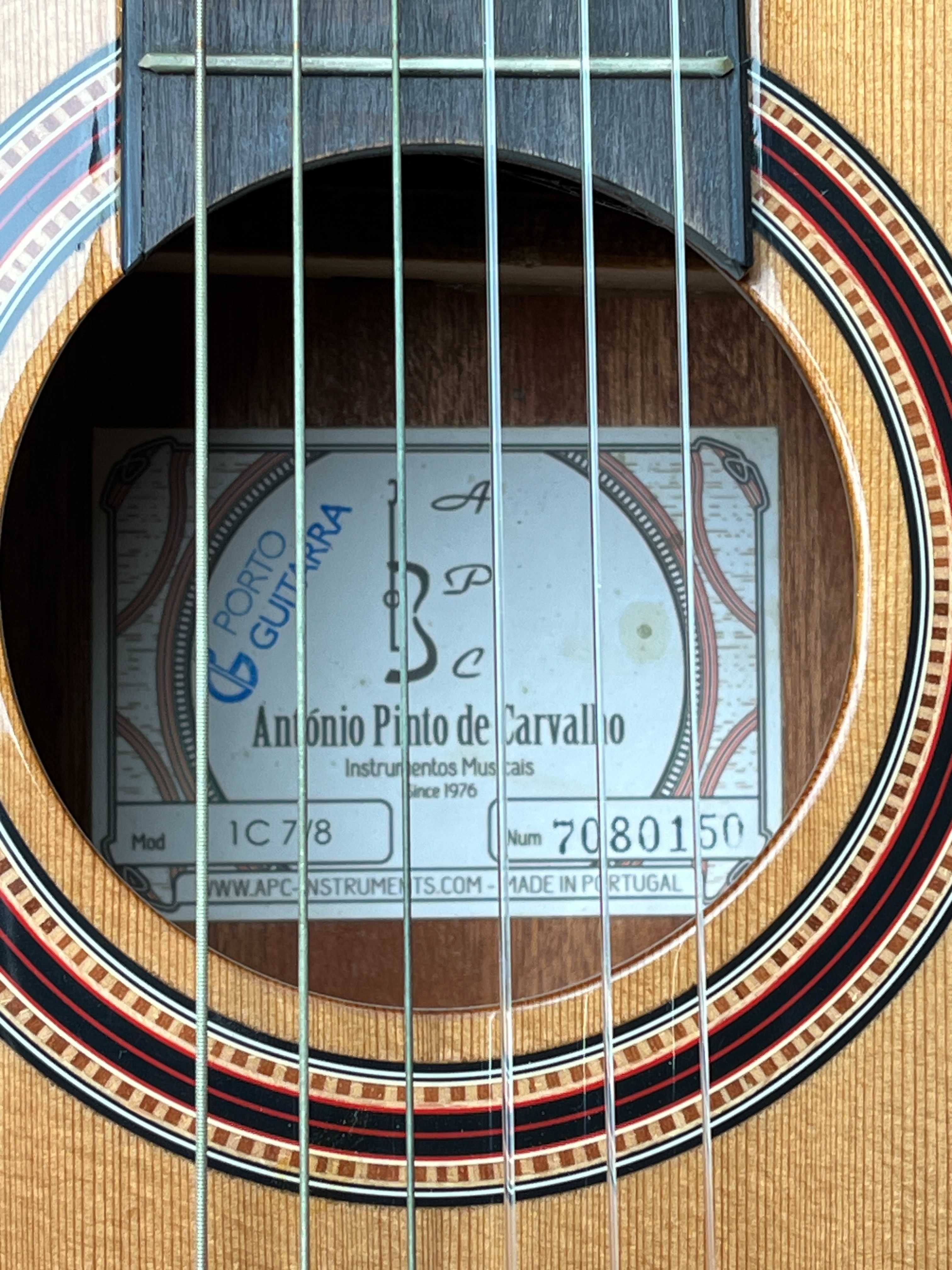 Guitarra acústica 7/8 - APC 1C (com saco GEWA)
