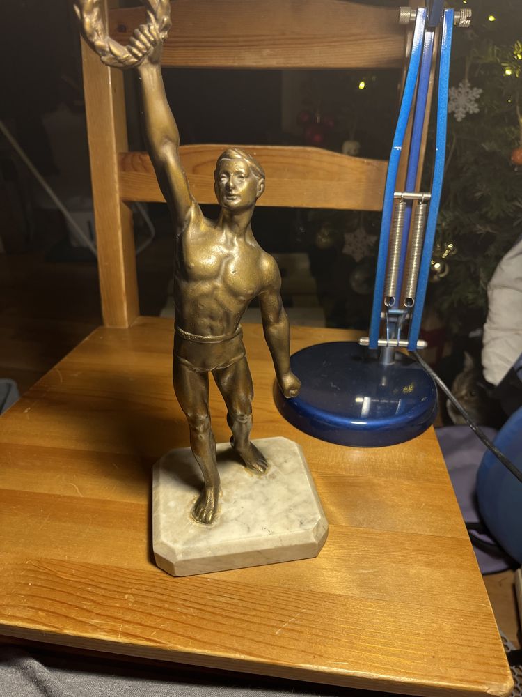Statuetka olimpijczyk