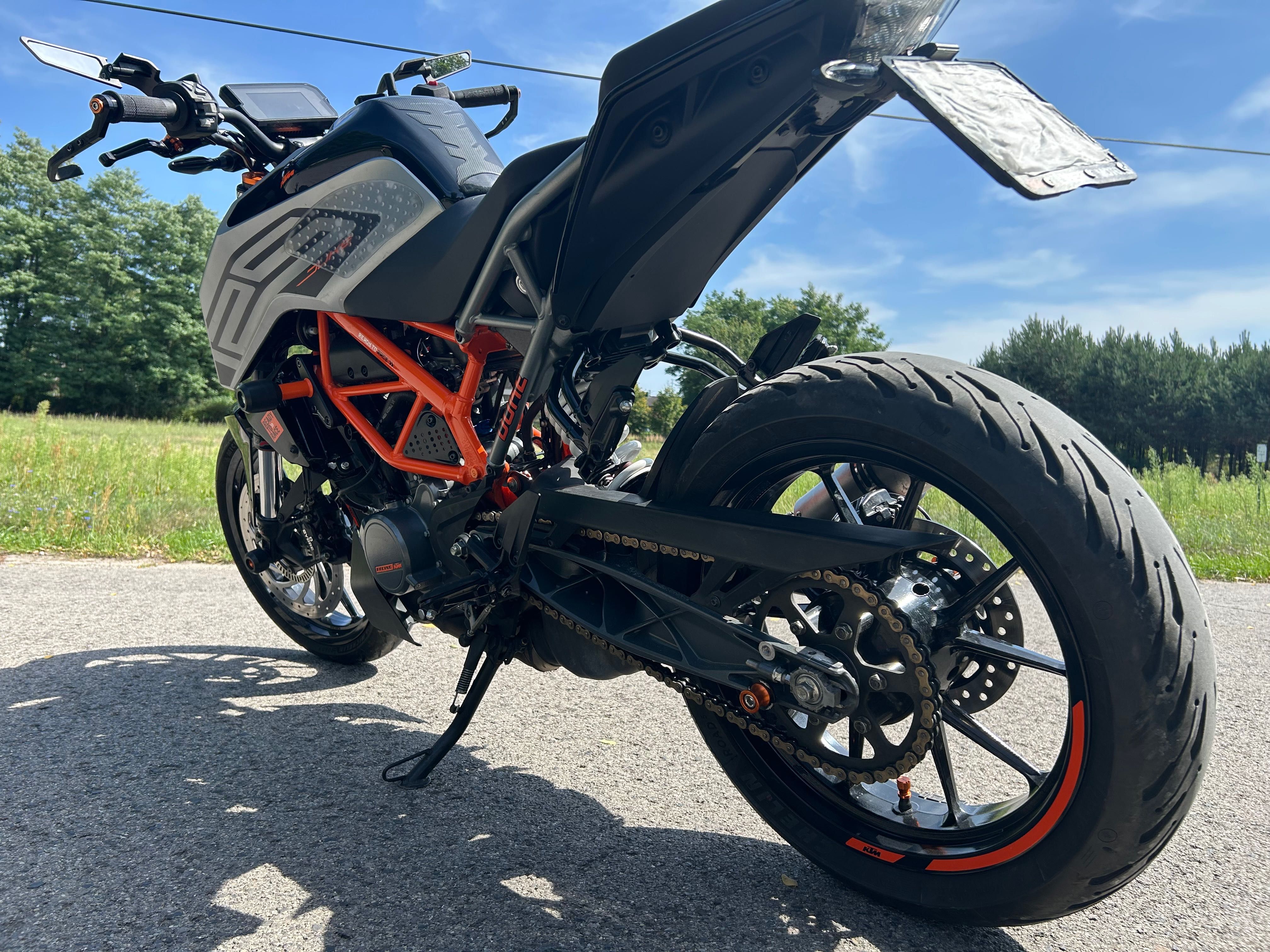 KTM DUKE 125, 2022 rok