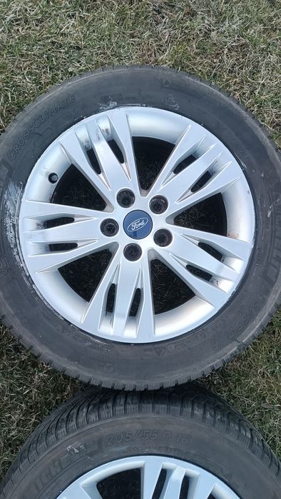 Felgi aluminiowe 16" 5x108 Ford z wielosezonowymi oponami 205/55R16