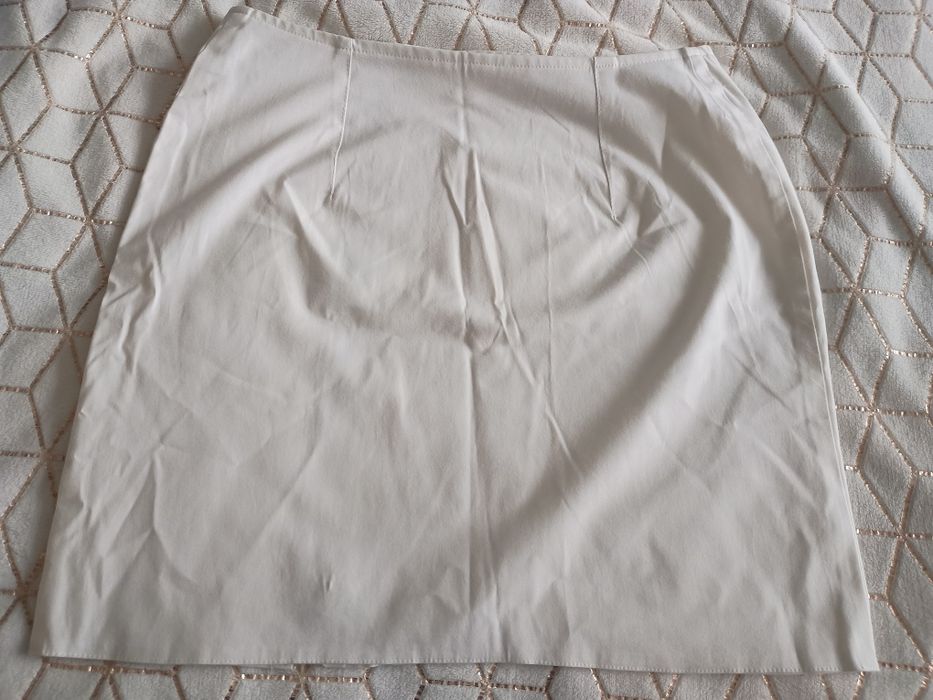 Biała spódnica medyczna M
