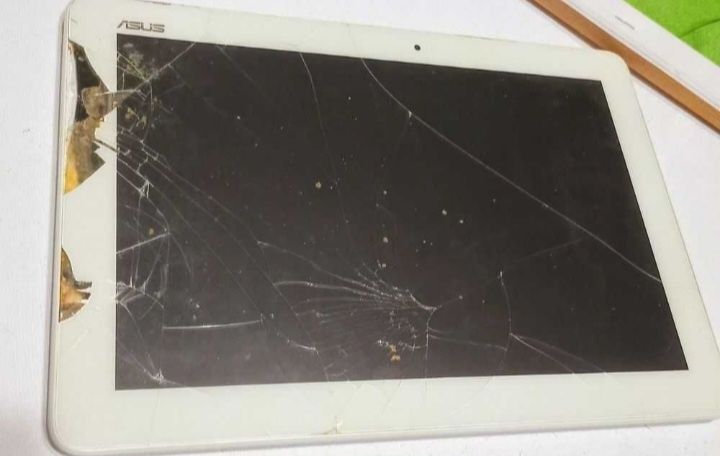 Продам на запчасти / под восстановление - Планшет ASUS K00F