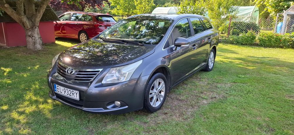 Toyota Avensis Niezawodna Toyota Avensis 1.8 Benzyna Kombi | Komfortowe Wyposażenie |