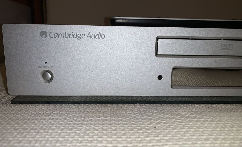 Продам CD/DVD плеер Cambridge Audio Azur 540D