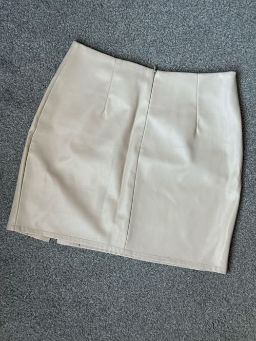 Спідниця INSPO зі шкірзаму.