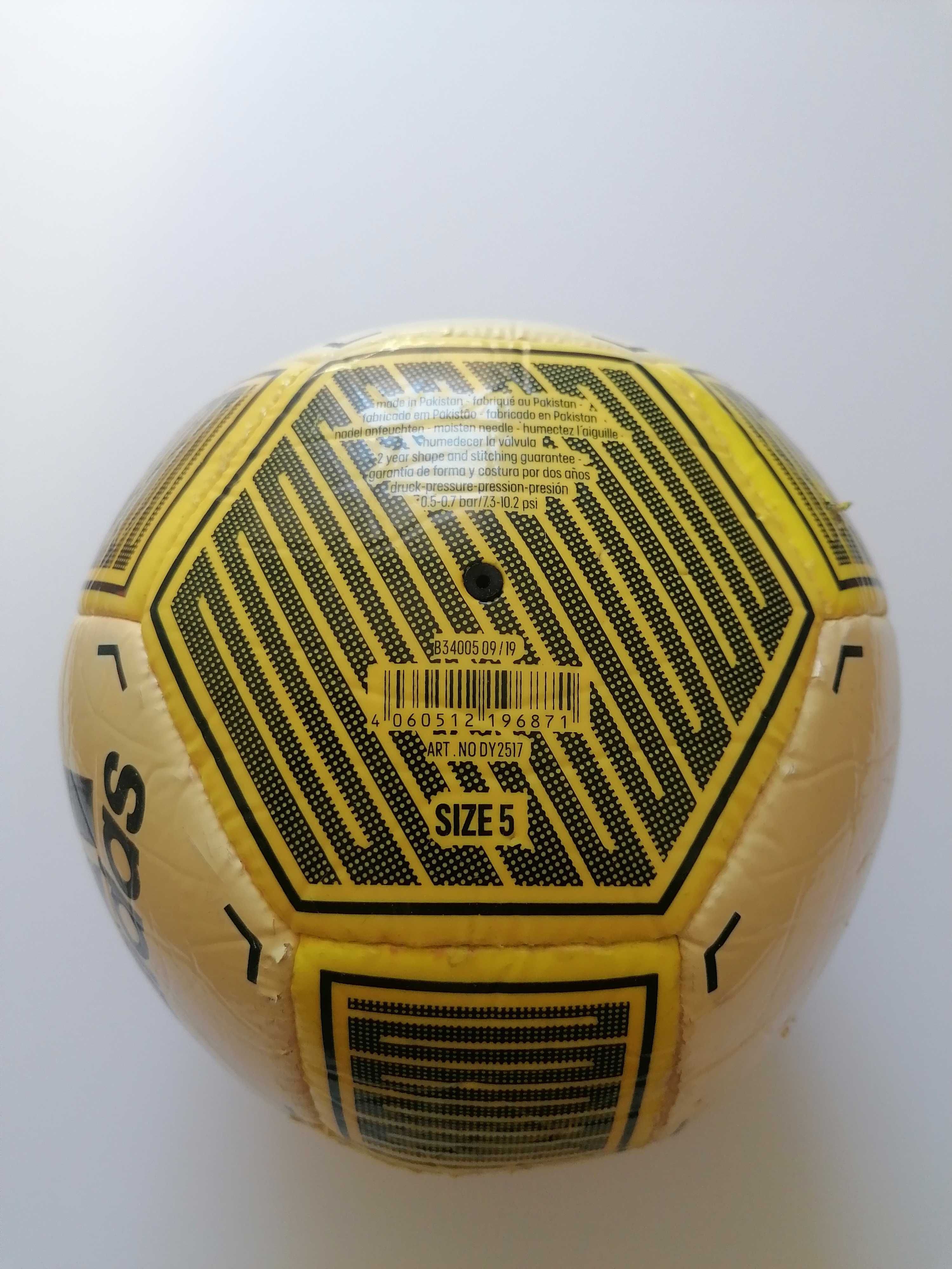 Bolas de Futebol - Adidas Tamanho Oficial