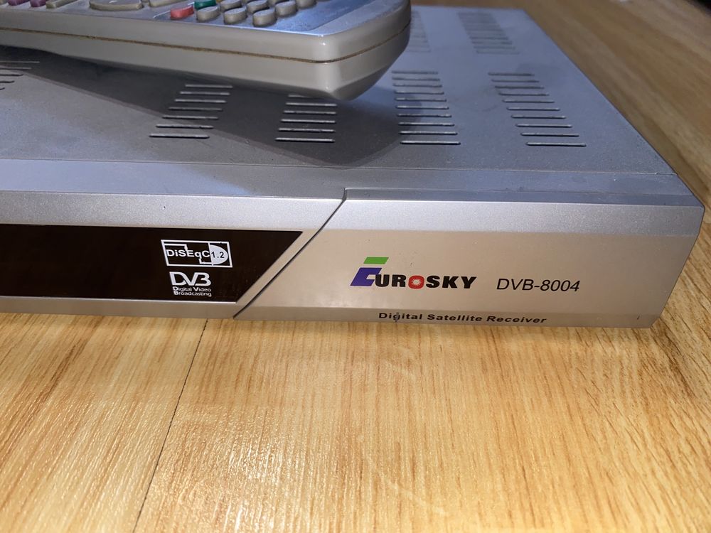 Тюнер EuroSky DVB-8004