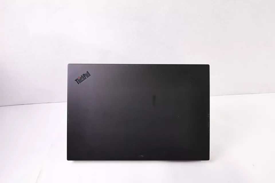 LENOVO THINKPAD P1 G. 3 XEON W-10855M/512GB/32GB Nvidia Quadro T2000