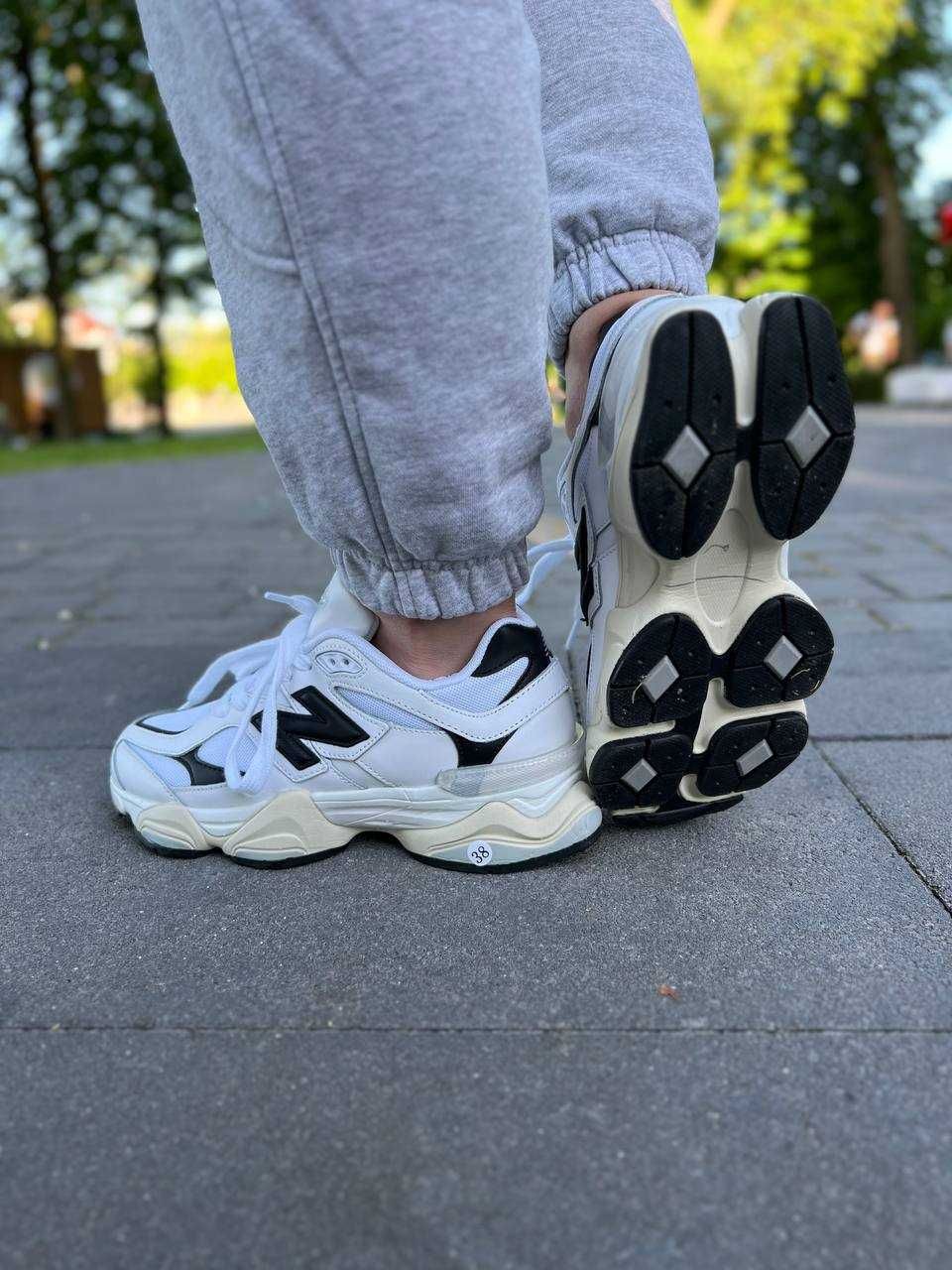 New Balance 9060 White Black logo