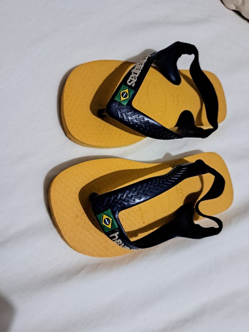 Havaianas de bebé novas