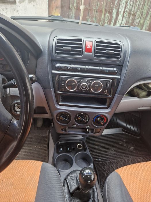 Kia Picanto 1.1 benzyna