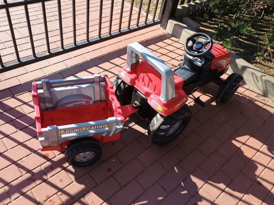 Traktorek na pedały z przyczepką farm trailer do ogrodu dla dziecka