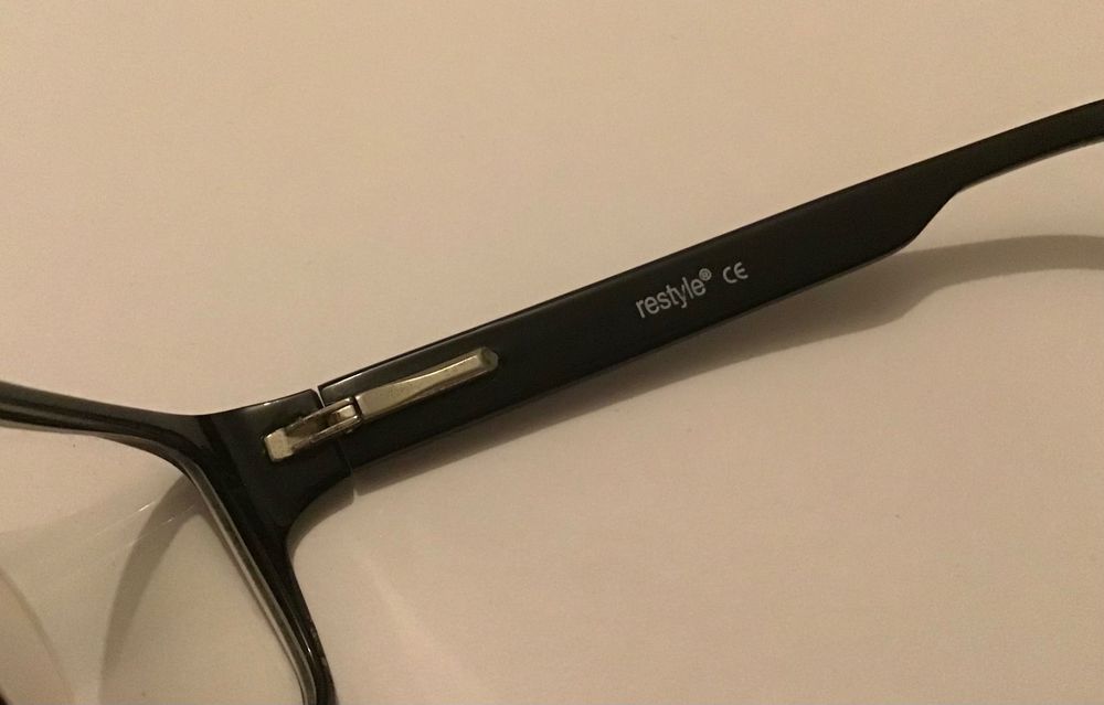 Armação de óculos Restyle