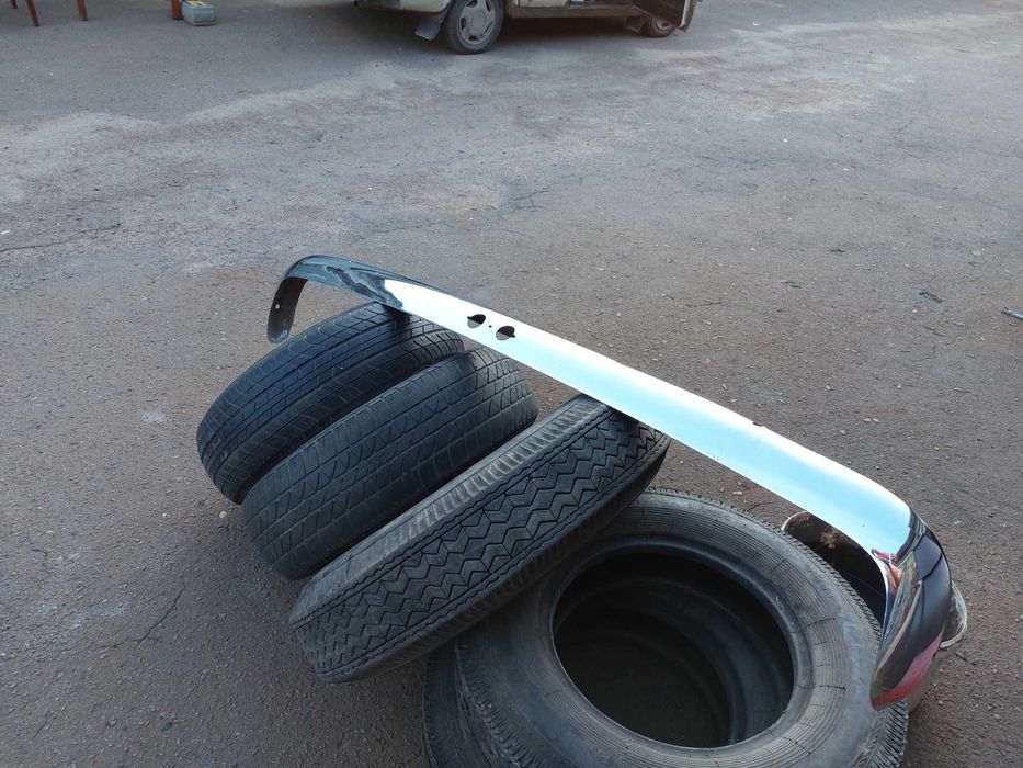 Бампер ВАЗ 2101  задній дуже хороший  стан