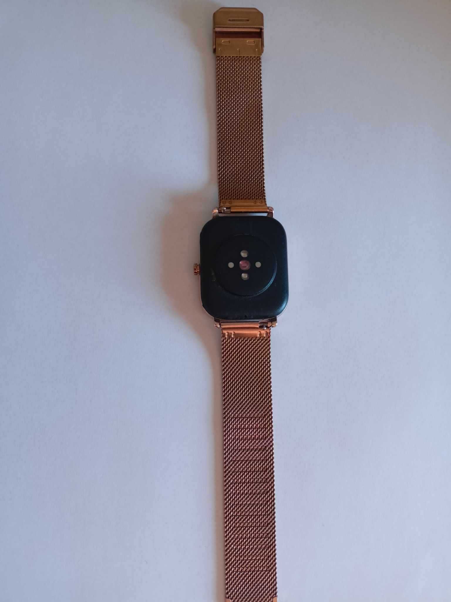 Smartwatch AMAZFIT GTS model A1914 złoty