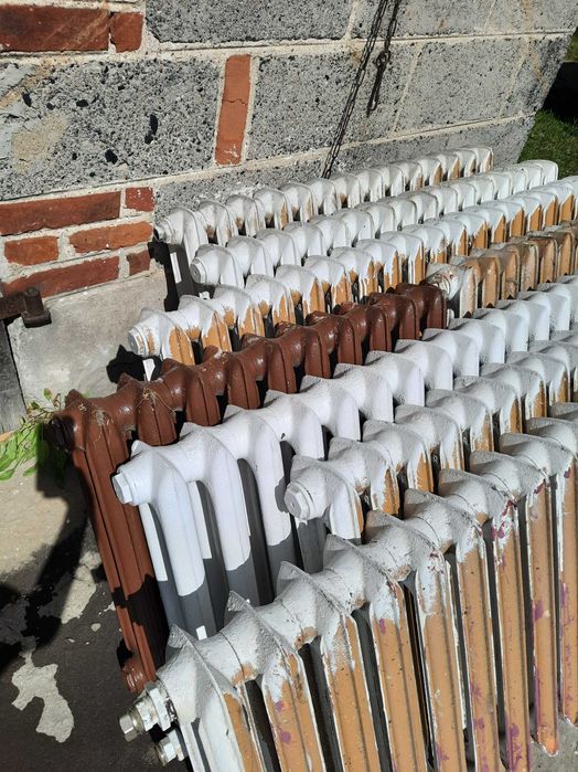 Na sprzedaż grzejniki żeliwne