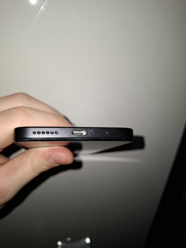 Sprzedam telefon Redmi 13