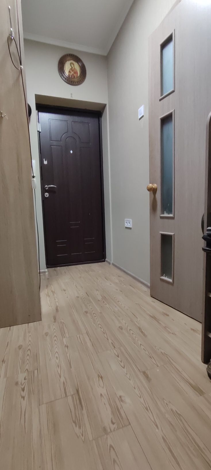 Простора 1-кімнатна квартира. Хотів/центр