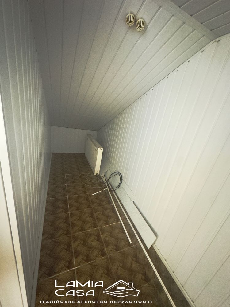 Продаж комерційного приміщення Головна