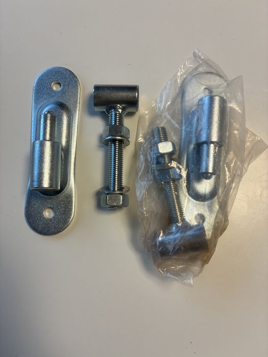 Zawiasy regulowane do bramy furtki fi 27 gwint M16 2 szt