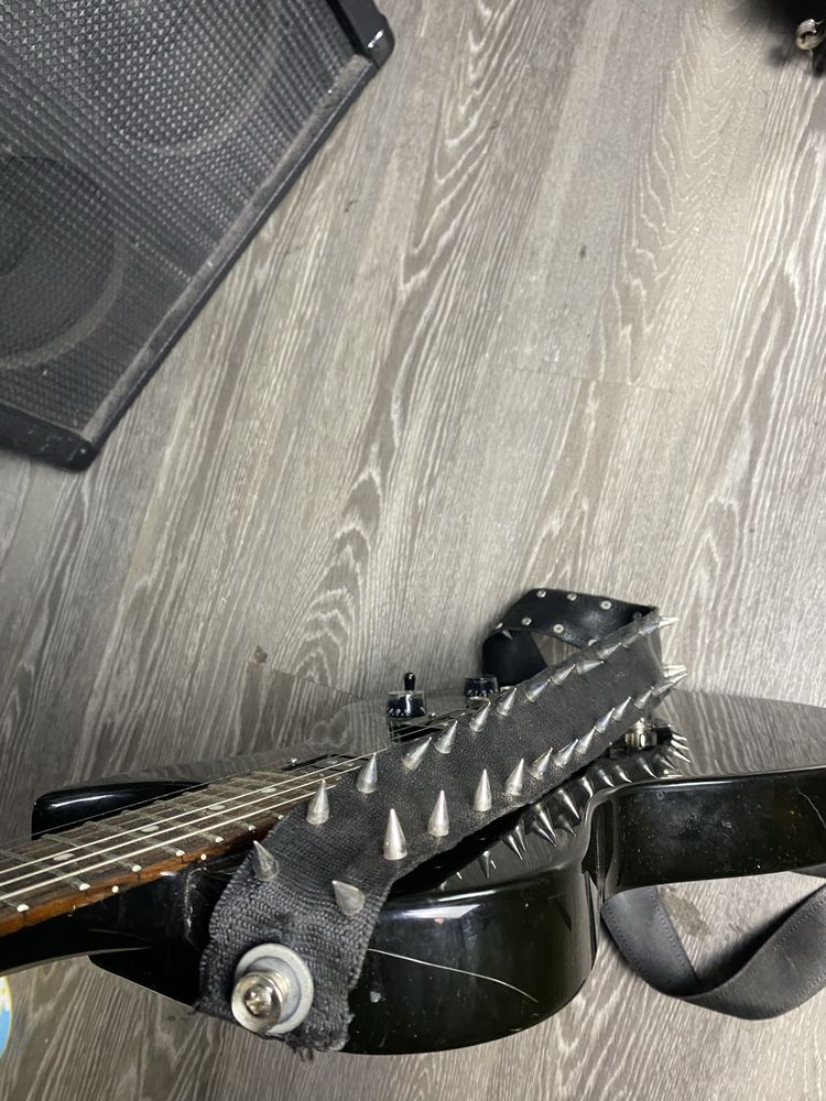 Zestaw gitara cort cr 50 amp piec everplay pokrowiec