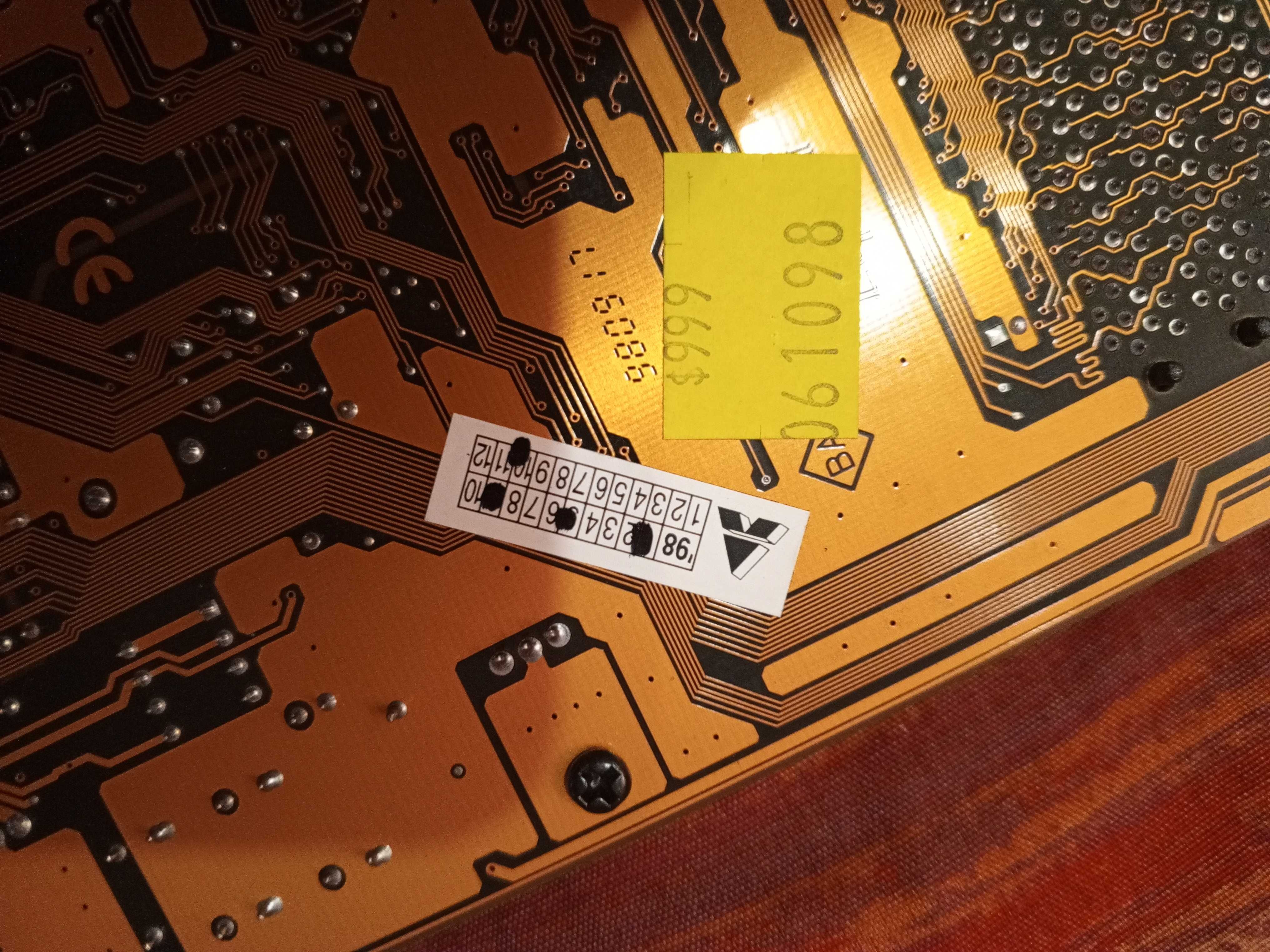 Płyta główna Amibios 686 z procesor Celeron z 1997r
