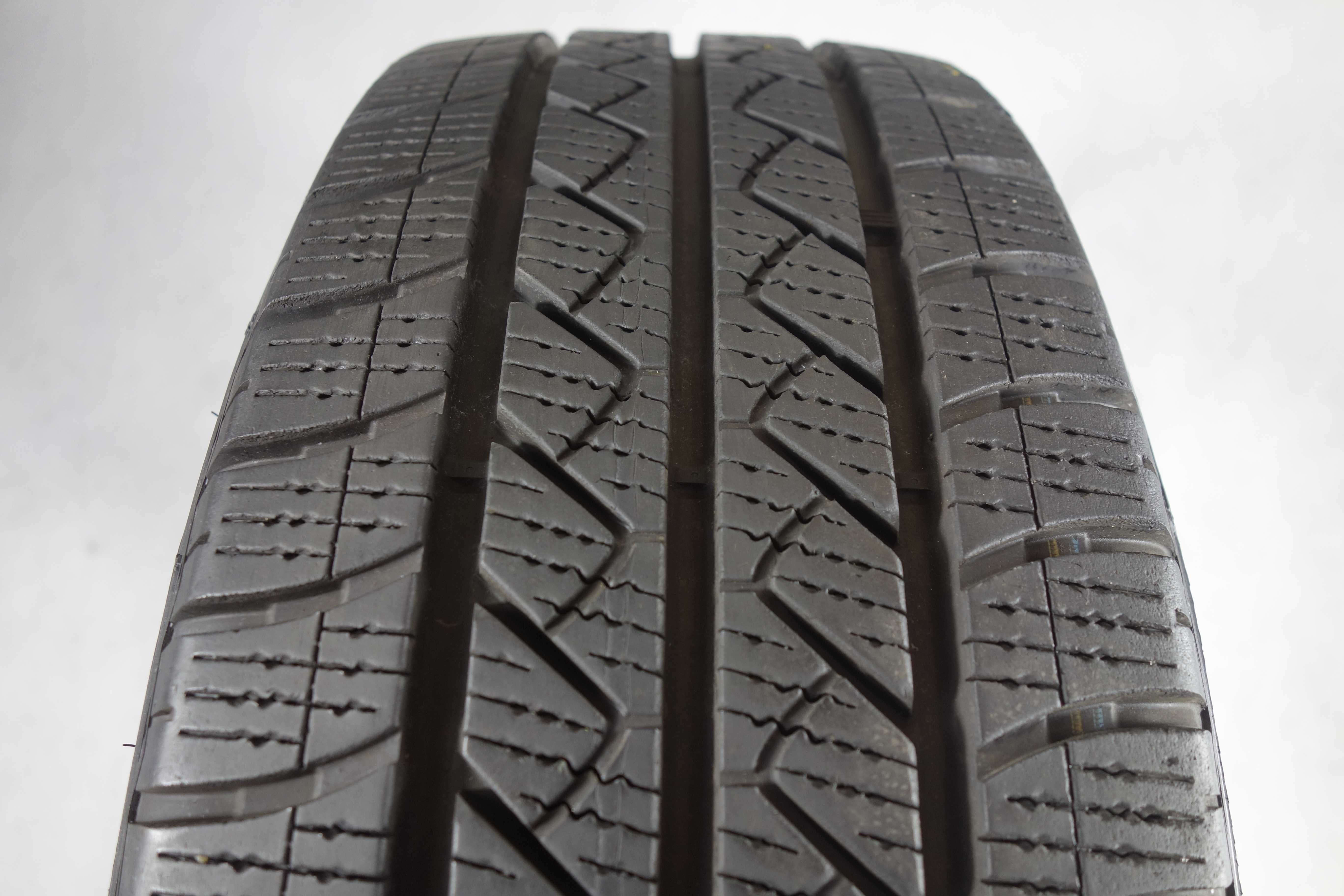Opony całoroczne 215/65/15C - GOODYEAR Vector 4 Season Cargo