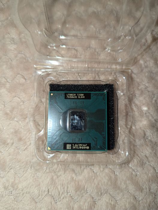 Procesor Intel Core 2 Duo T2390 + so-dimm DDR2 512+512