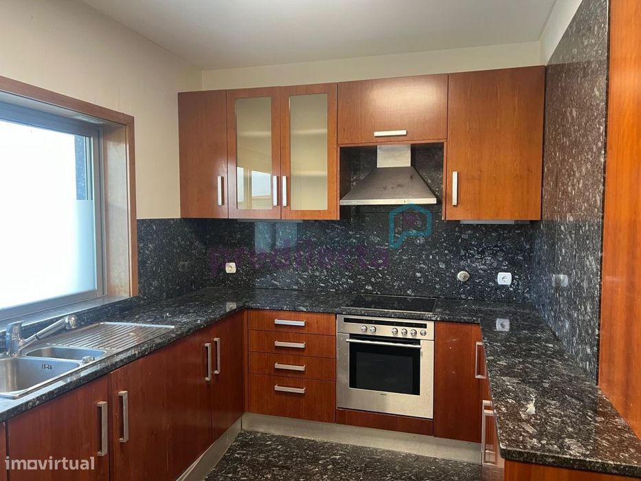 REF4119 - T3 Terraço - Asprela/ H. S. João, Porto