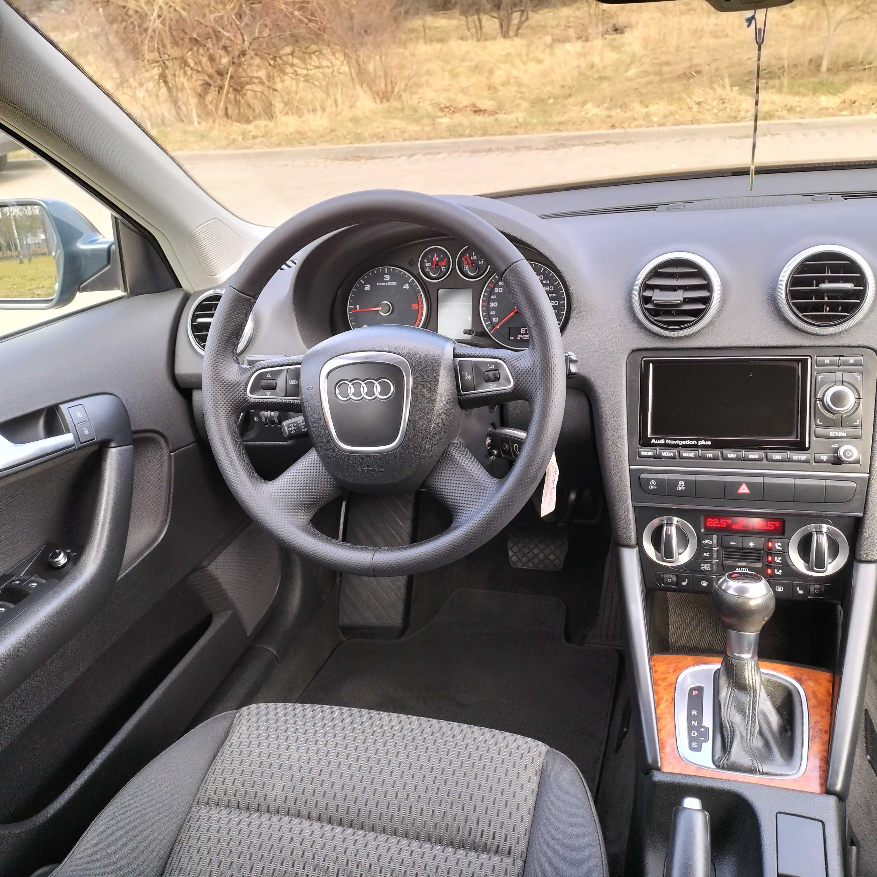 AUDI A3 2012r. 1.6tdi 105km 5 drzwi automat 100% sprawna