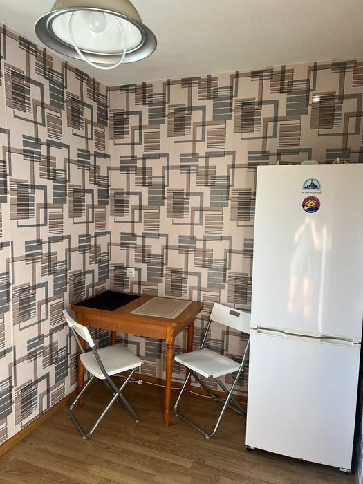 Сдам 1-к квартиру посуточно  ж/м Тополь1/  б.  Космическая, Мечникова