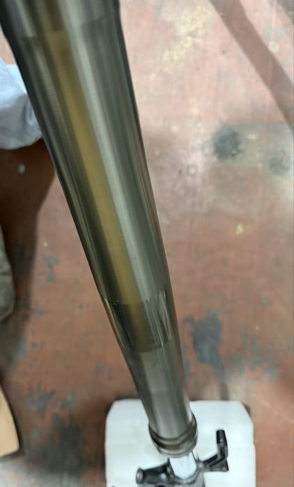 Перо ліве на RSV4/Tuono V4 09-11 (showa) та ZX6R/ZX10R 2016+ (Showa)