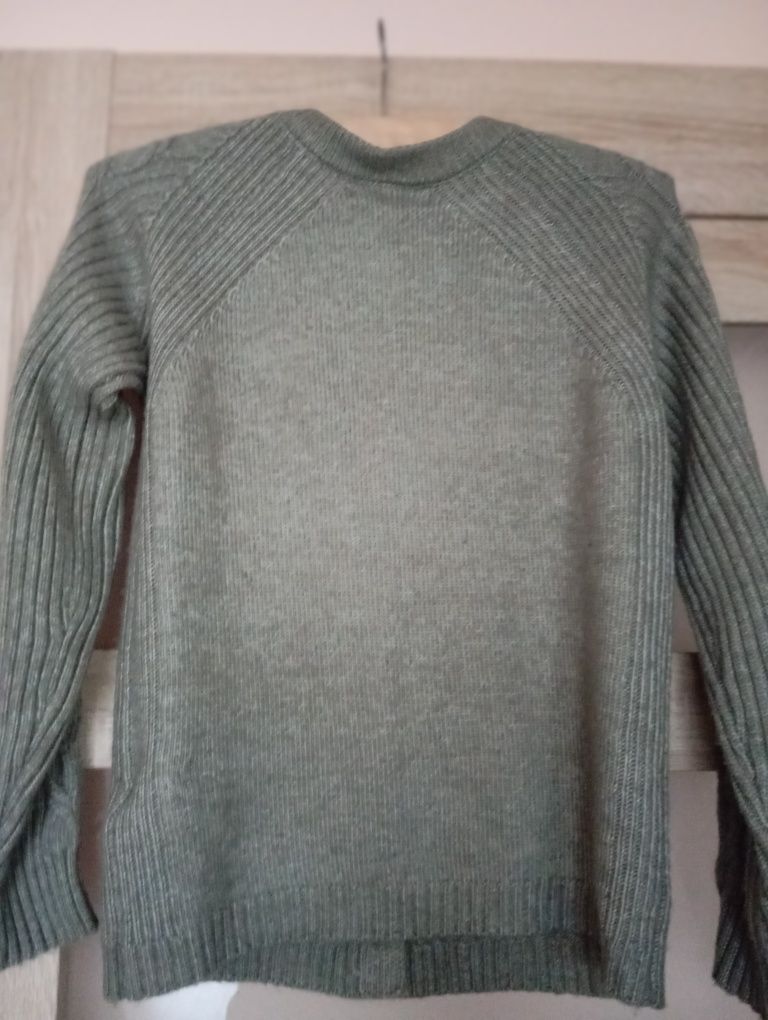 Sprzedam sweter damski
