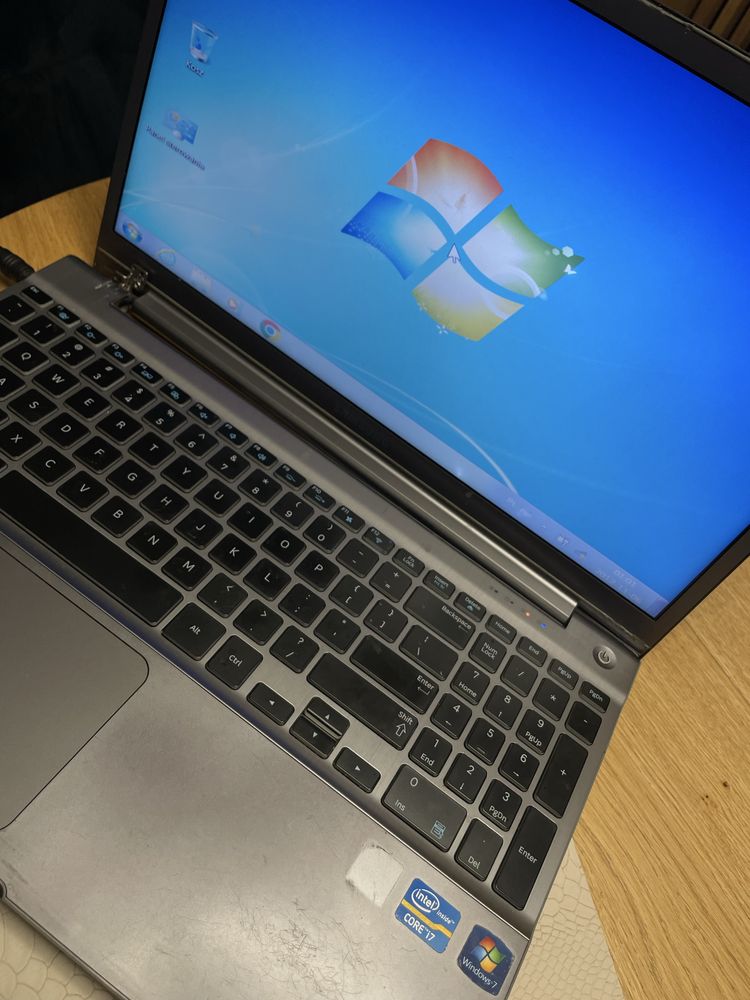 Laptop Samsung 700Z5A (NP-700Z5A-S03PL)