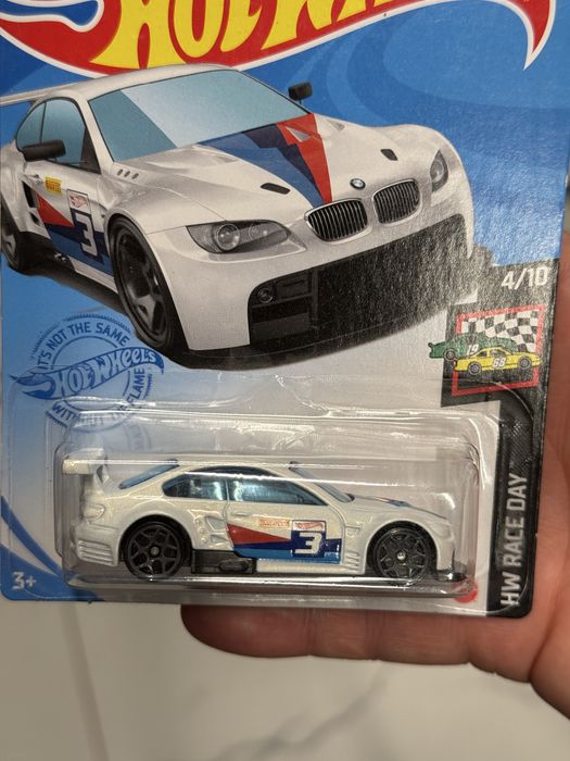 Hot Wheels BMW M3 GT2 e92 HW Race Day biała perła Mpower 2021 idealna