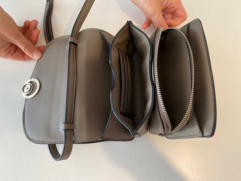 carteira pequena e pratica